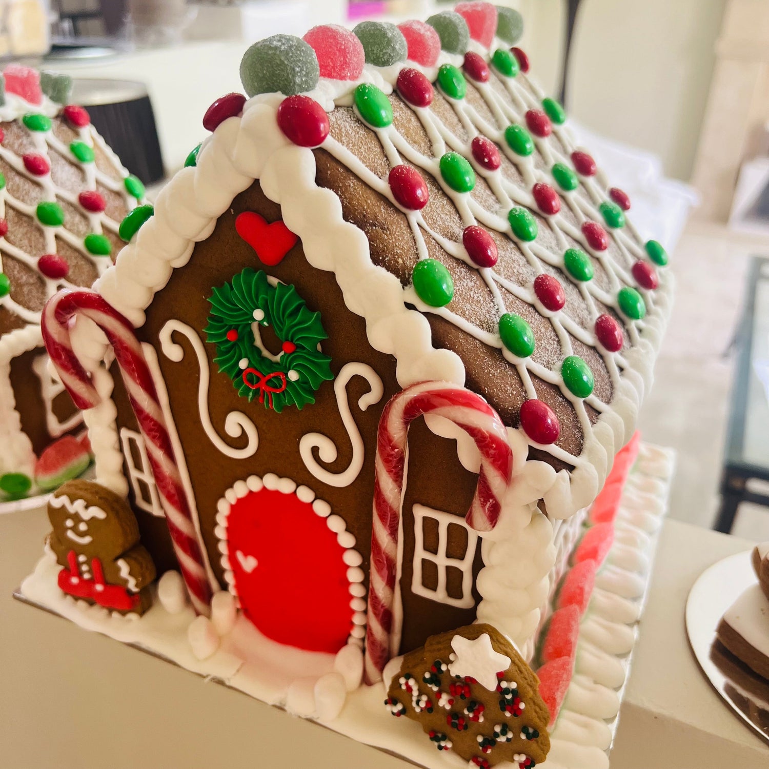 DECORATED Gingerbread Houses